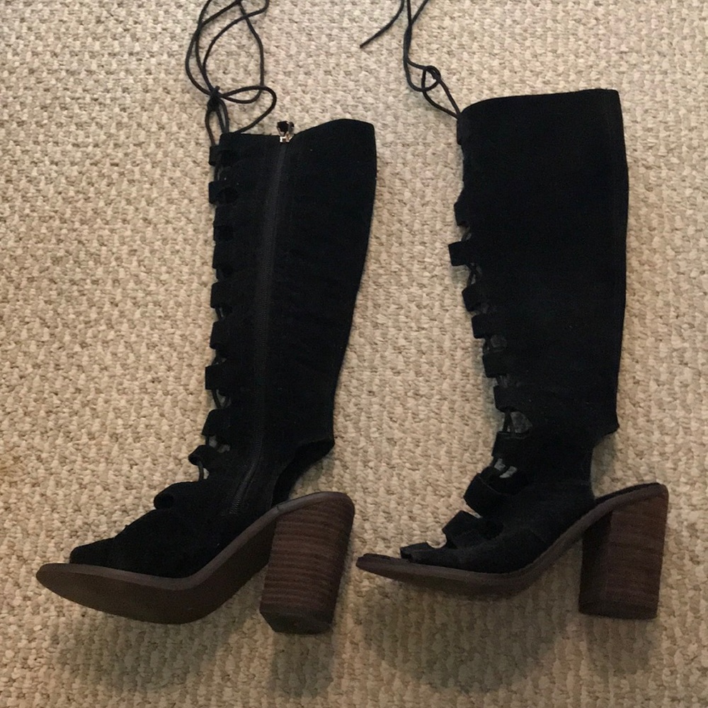 Laced heel boots